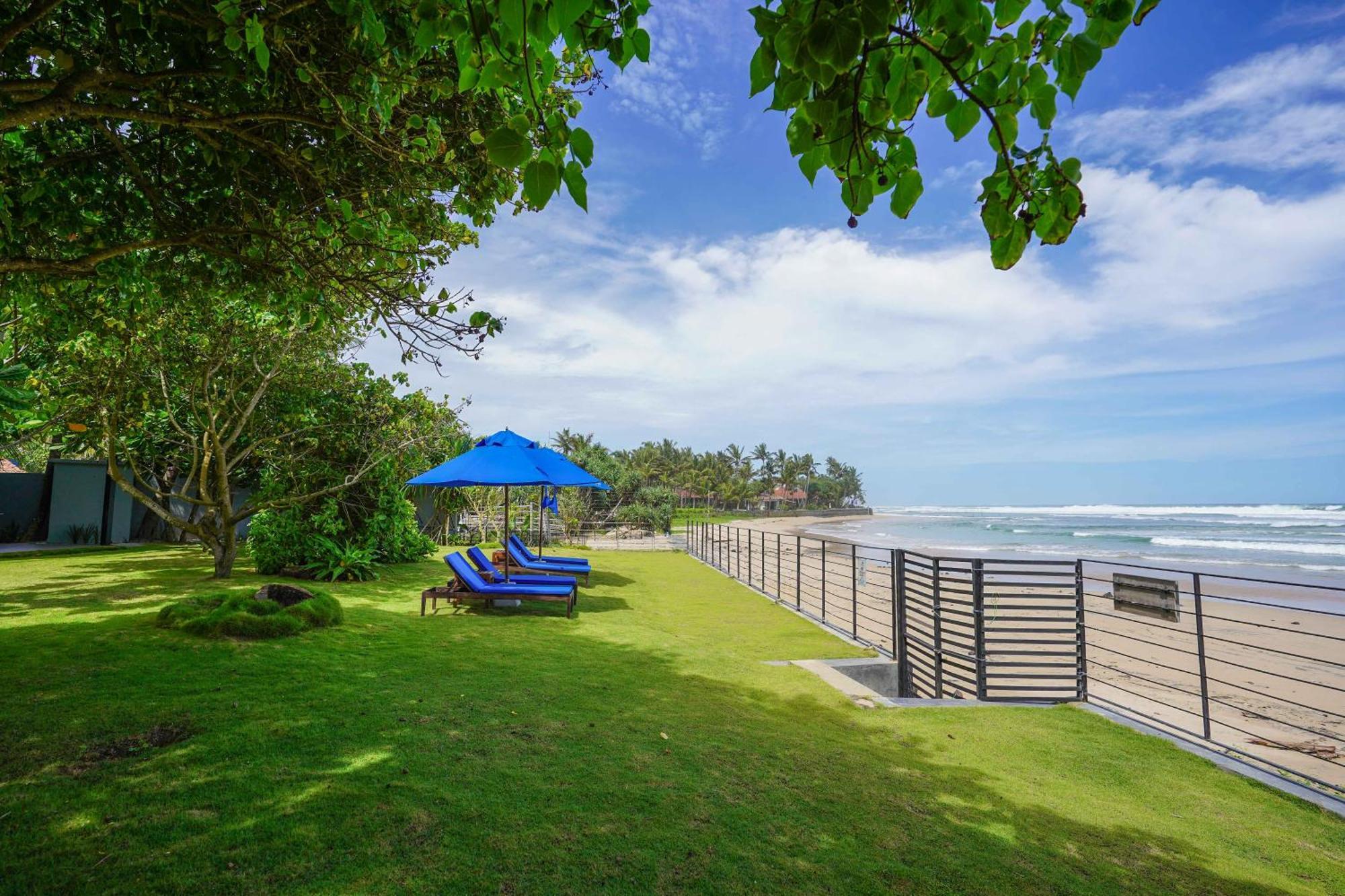 Solas Surf Ahangama Exterior photo