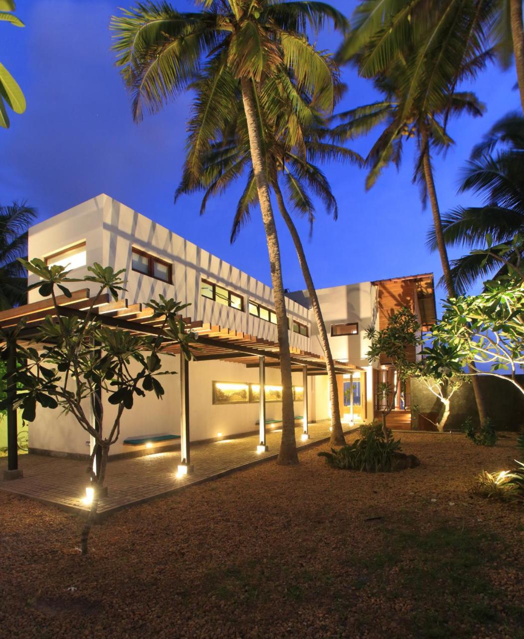 Solas Surf Ahangama Exterior photo